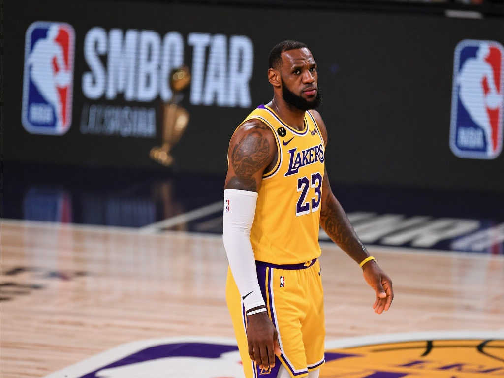 詹姆斯为季后赛蓄力退出全明星 今日返洛城全力备战 詹姆斯为季后赛蓄力退出全明星 今日返洛城全力备战